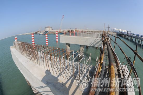 江阴港区11#泊位码头完成桩基施工 可停10万吨船