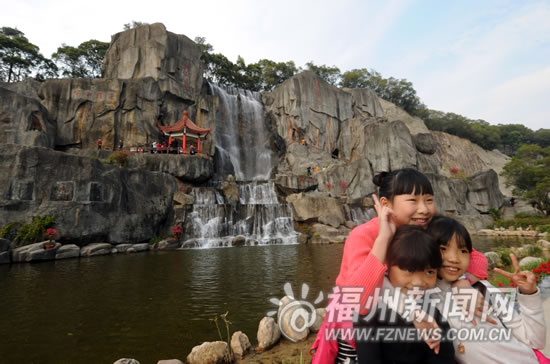 福州金鸡山公园春节看点多　赏花览城观瀑布(图)