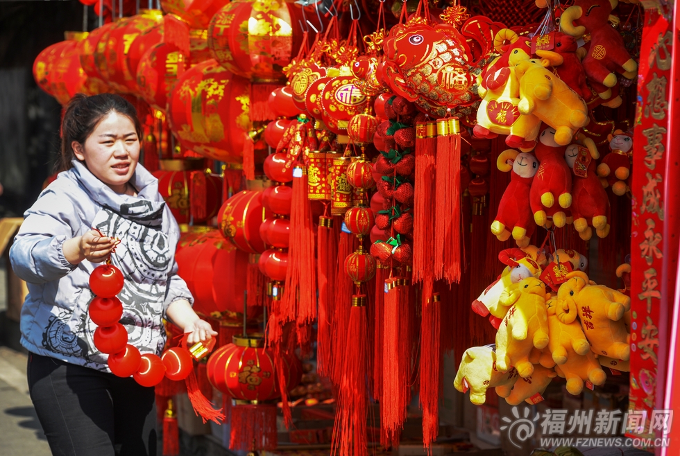 春节年味渐浓 花市灯市“吃市”汇成福州“市”