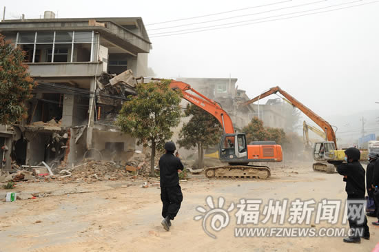 为新修道路腾地 福州晋安区横屿组团拆除6座旧房