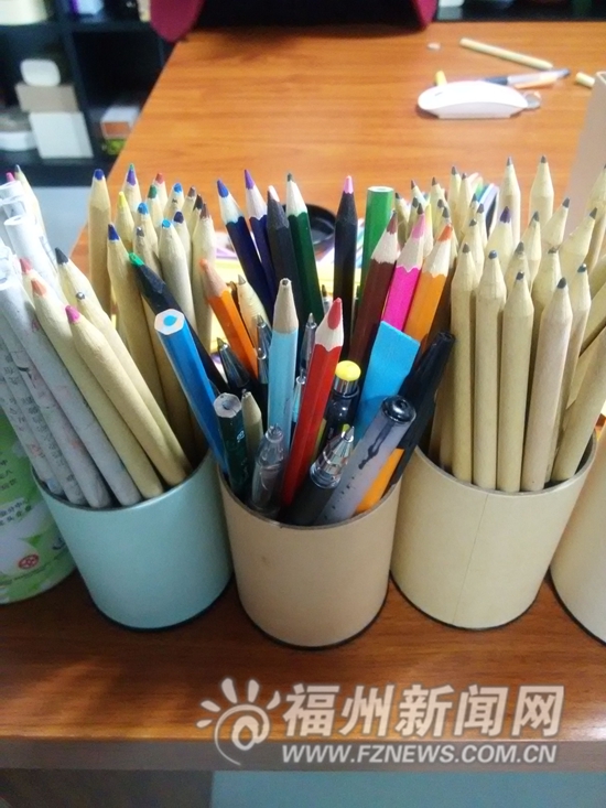 在废纸上“跳舞”的人 福州80后青年玩转“纸业革命”