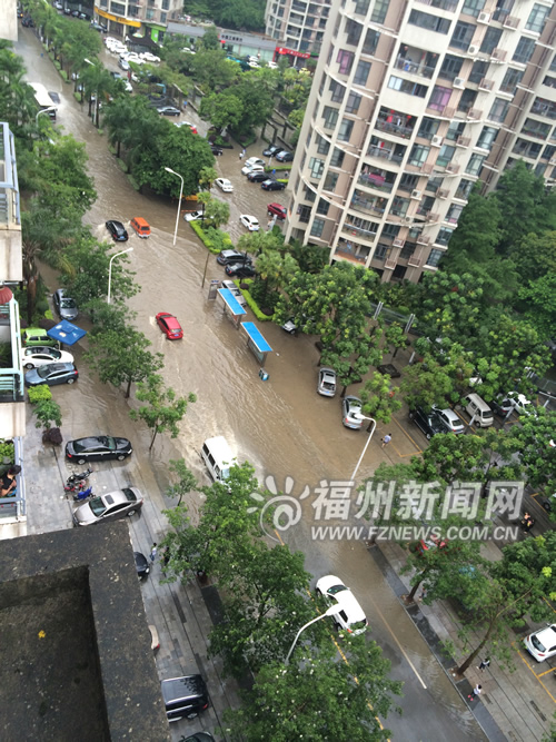 福州天气昨日大变脸　上午烈日烘烤下午暴雨冰雹