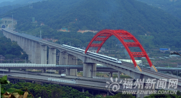 高颜值合福高铁首发　一站一景开启最美高铁之旅