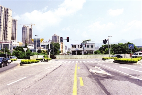 龙头路主车道，计划再过1个月通车 