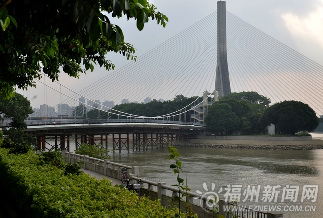 江心公园悬索桥月内完工　二期建广场和环岛栈道