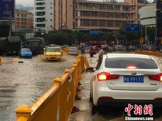 “苏迪罗”雨量赛“龙王”　三大原因致福州看海