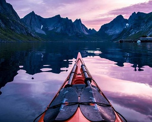 独木舟上的挪威风光
