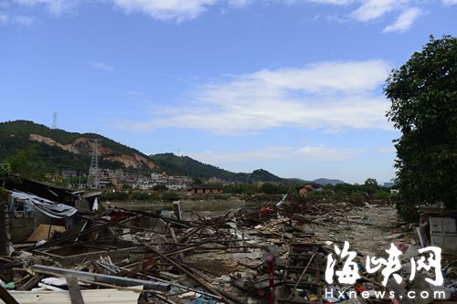 养猪场被拆除后，当地将逐步恢复青山绿水