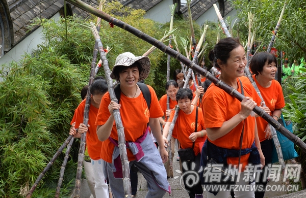 重阳节榕城爱老助老氛围浓　文明礼仪与美德结合