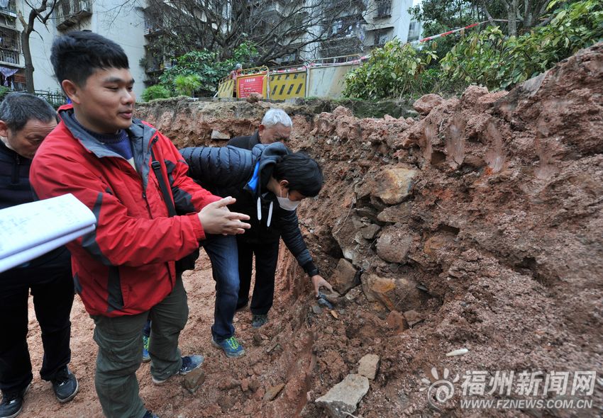 福州北岳庙发现唐五代钱纹砖　开辟新路挖出(图)