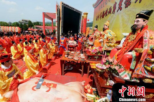 福州举行闽王文化旅游节　两岸王氏宗亲共祭闽王