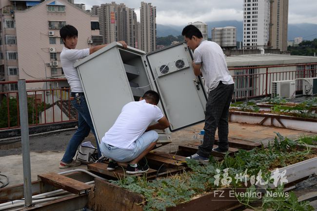 基站离新店中心小学仅一墙之隔　记者调解后迁移