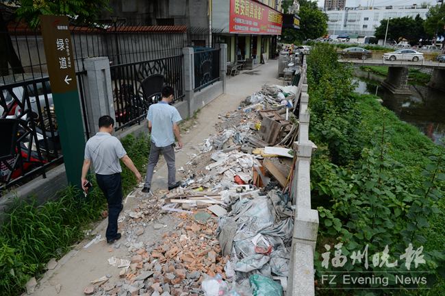 基站离新店中心小学仅一墙之隔　记者调解后迁移