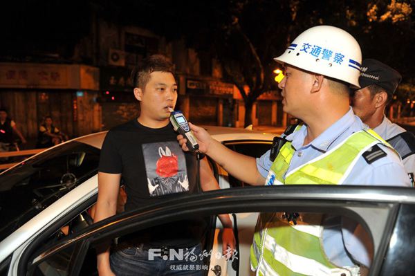 台江警方查纠严重交通违法行为 1醉驾男子被刑拘