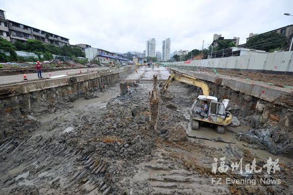 湖东东路主隧道预计提前完工　双洞已挖掘460米