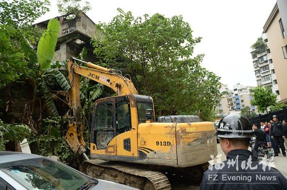 新透河沿线违建清理完毕 市水务公司准备设排污管