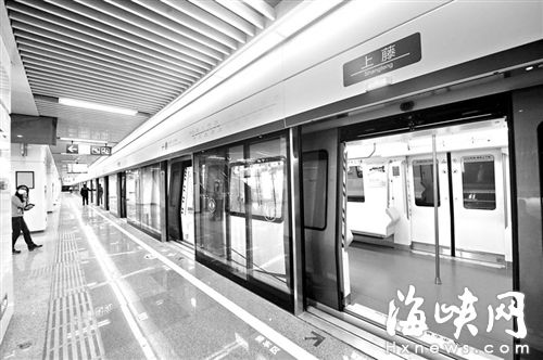 地铁过了下藤站往北进入闽江隧道