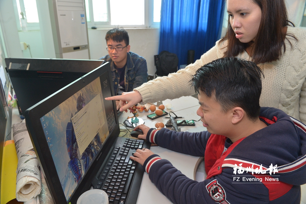 蛋壳上雕出缤纷世界　掌握文创技艺听障大学生更自信