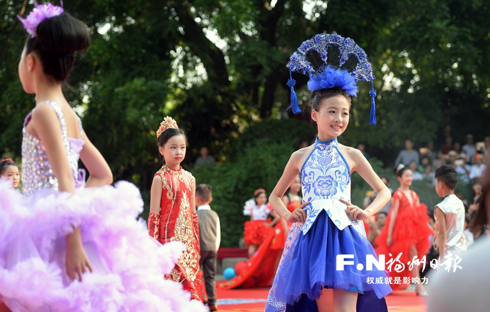 小小模特展风采　2017年新丝路中国国际少儿模特大赛启动