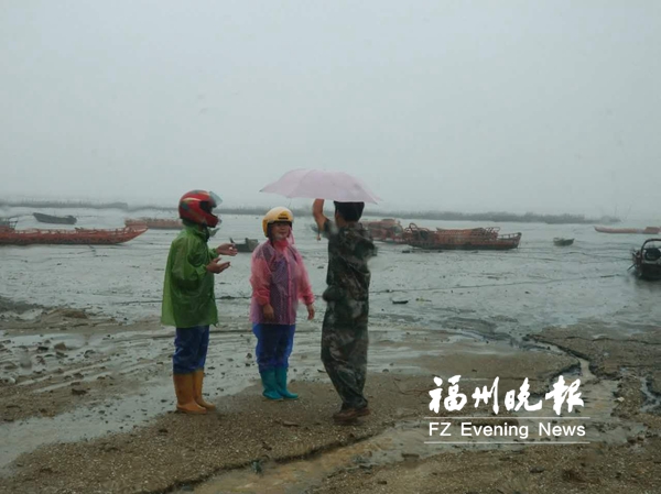 福清村干部台风中苦劝三小时　渔民终于安全撤离