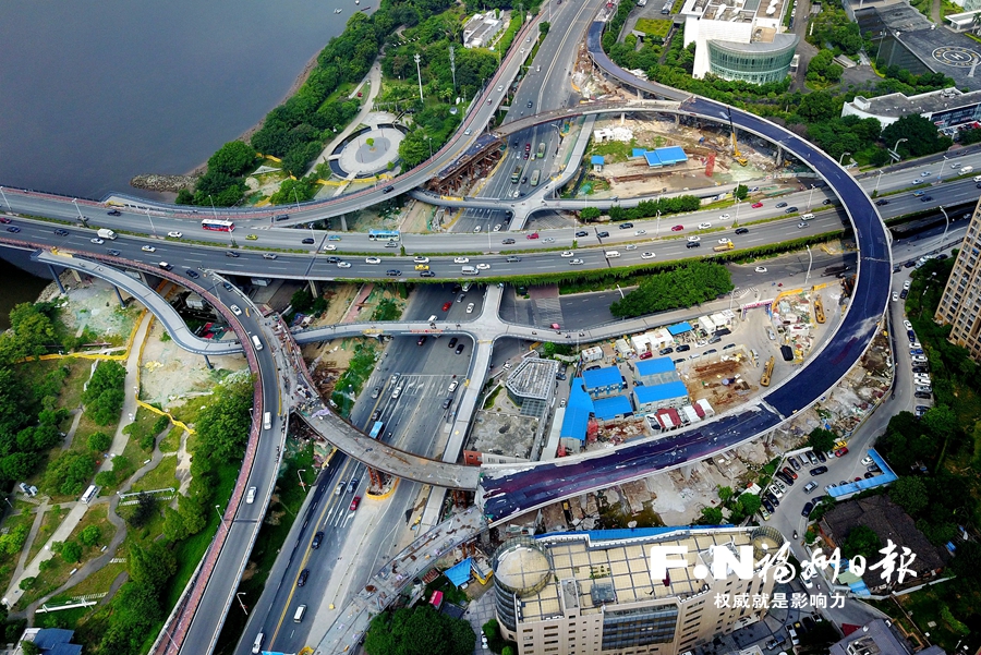 二环五四路口匝道10月1日全面通车