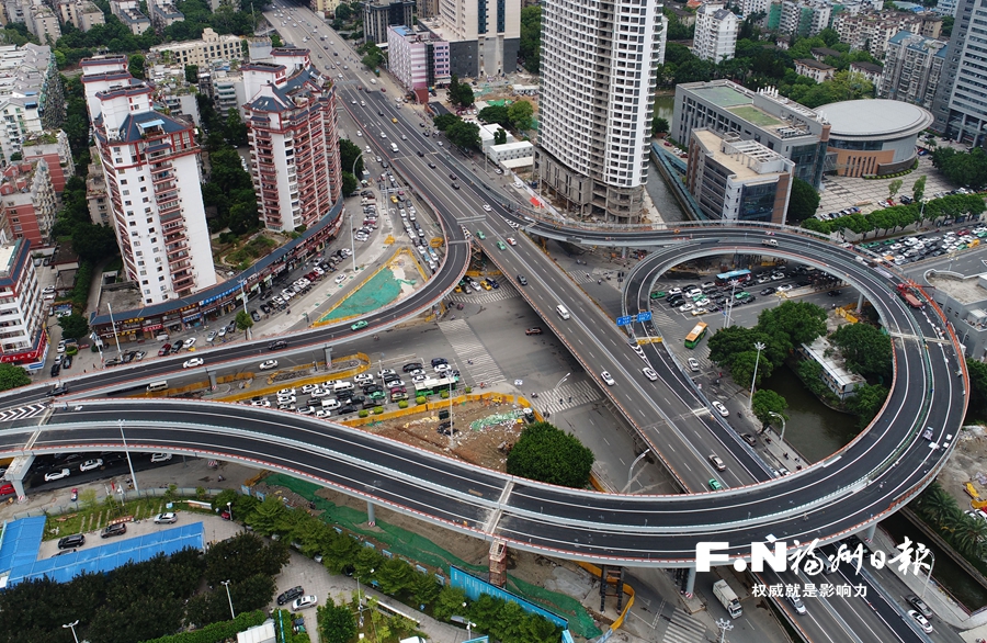 二环五四路口匝道10月1日全面通车