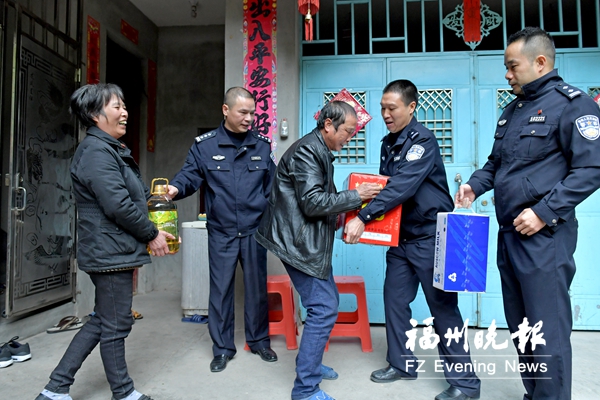 怡山派出所年均处理警情1.4万起 市民更有安全感