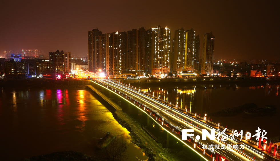 连江：新解放大桥正式通车　比原计划提前半年建成