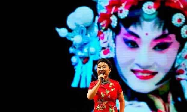 （国际）（2）中国京剧及武术演出为“中欧旅游年”开幕预热