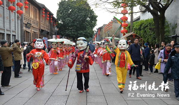 福州春季坊巷文化活动举行　 “民俗踩街”登场