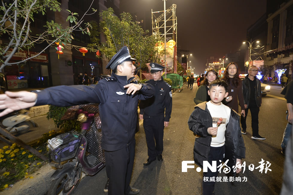 这一夜,属于东街口