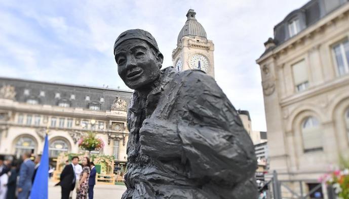 （国际）（2）一战华工雕像在巴黎里昂火车站落成