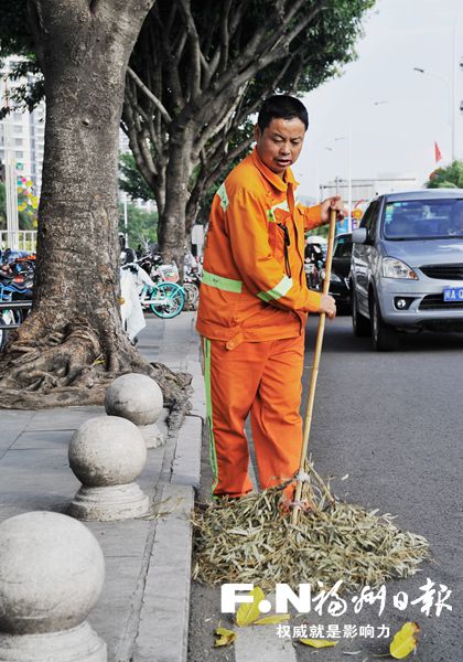 台江区最美环卫工人王卫平： 26年在路上见证城市变化