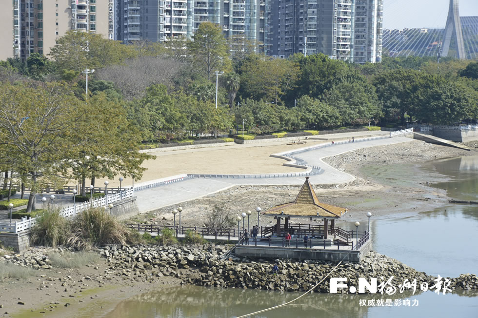 闽江公园沙滩换新装