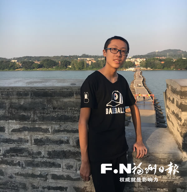 学习新时代好少年　争做新时代好少年