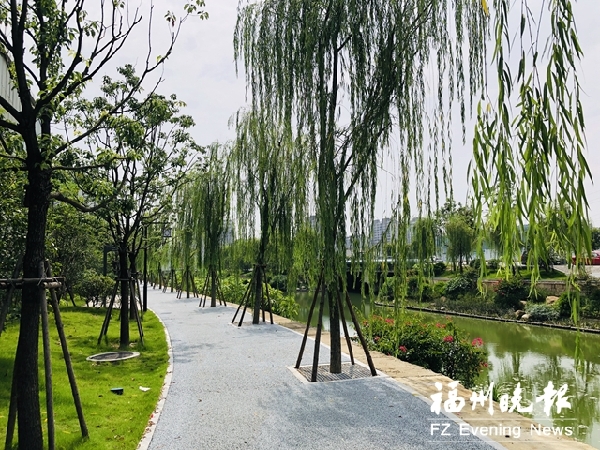 福州：城峰路旁建成超1公里长串珠公园