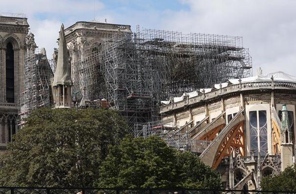 （国际）（1）修缮中的巴黎圣母院