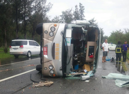 福建16人旅游团台湾遇车祸 已致1死15伤14人来自福州