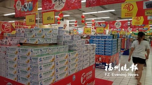质量问题频出低价进口奶减少　国产奶掀起反击战