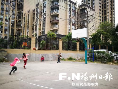 福州免费篮球场管理亟待破局 场地屡遭破坏(图)