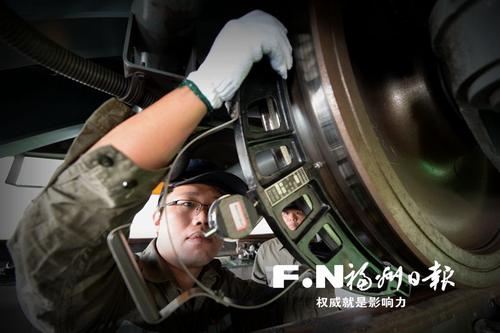 福州地铁首列电客车年度“体检”完成 