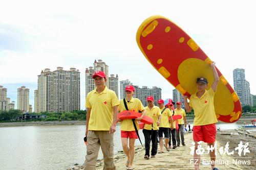 闽江上的“生命守护者”：9年服务超3万小时 水上救起30多人