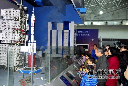 福州科技馆新春科普游园人气足 市民乐享亲子科普大餐