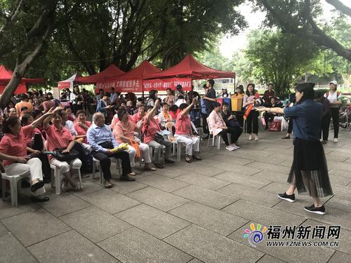 王庄街道紫新社区:坚持科学发展 倡导垃圾分类