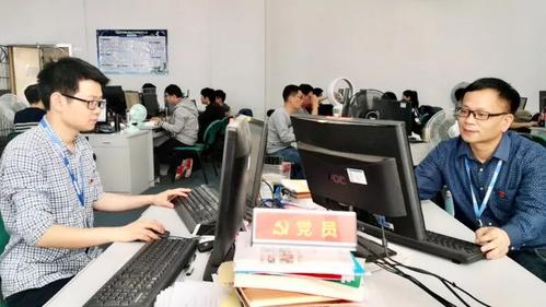 “新新”向党②丨如何当好非公企业党组织书记?——榕基软件党委书记张莉践行“抓四点一面”工作法