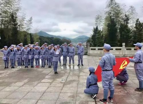 “新新”向党②丨如何当好非公企业党组织书记?——榕基软件党委书记张莉践行“抓四点一面”工作法