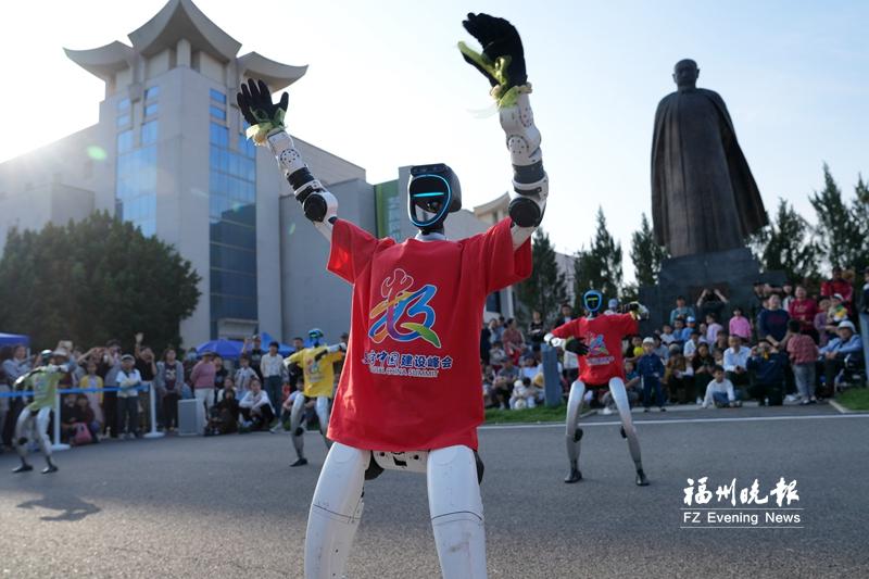 具身智能机器人舞团亮相免费巡演至5月4日(图1)