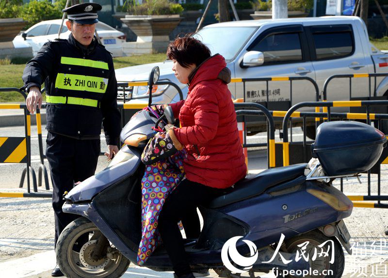 福州超标电动车开200元罚单 暂扣车辆已无处堆放