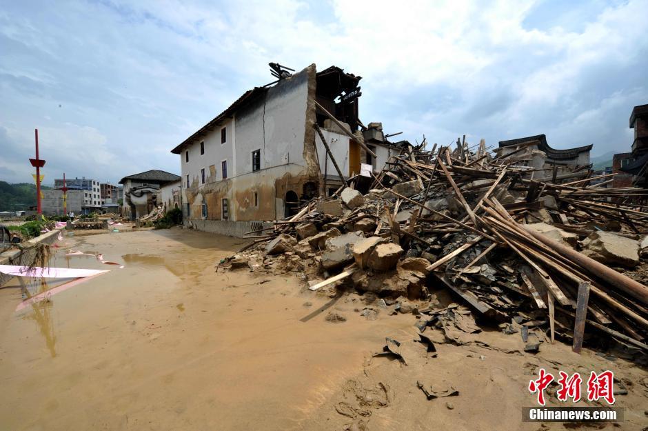 台风“尼伯特”造成福建闽清宏琳厝景区毁损严重